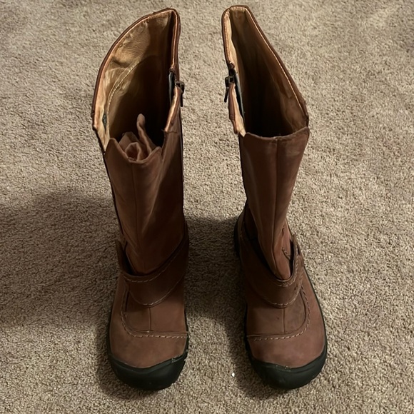 Keen brown, leather boots, size 6 - Picture 2 of 6